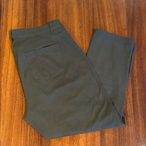 🥶 3 for $20!! 🥶 Maurice’s Jegging Capris